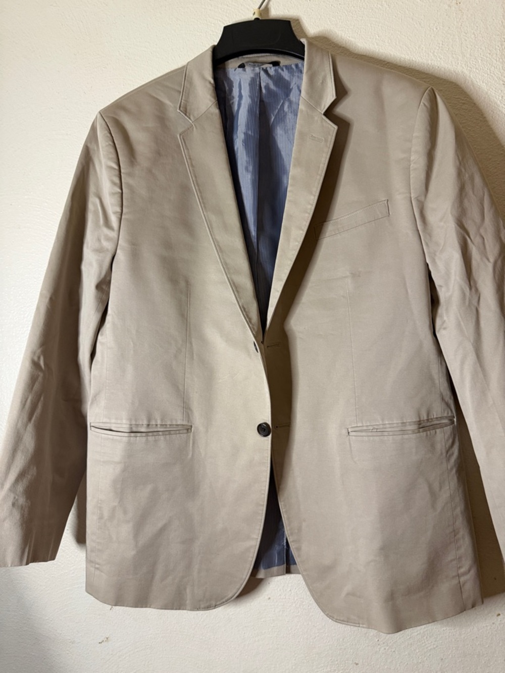 Classic Men’s Beige Blazer - Versatile Tailored Jacket